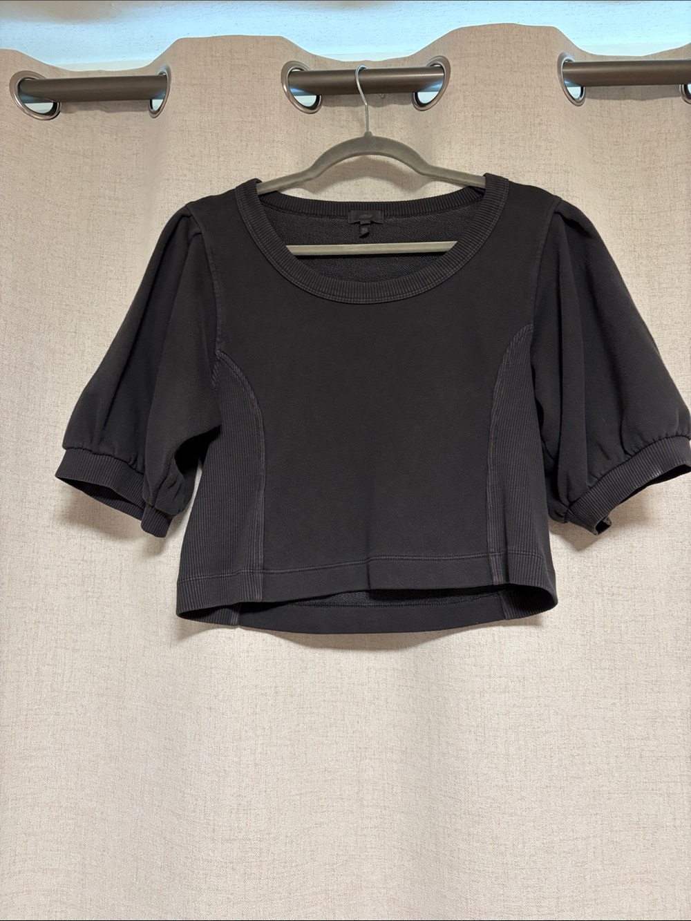 aerie Black Puff Sleeve Cropped Top